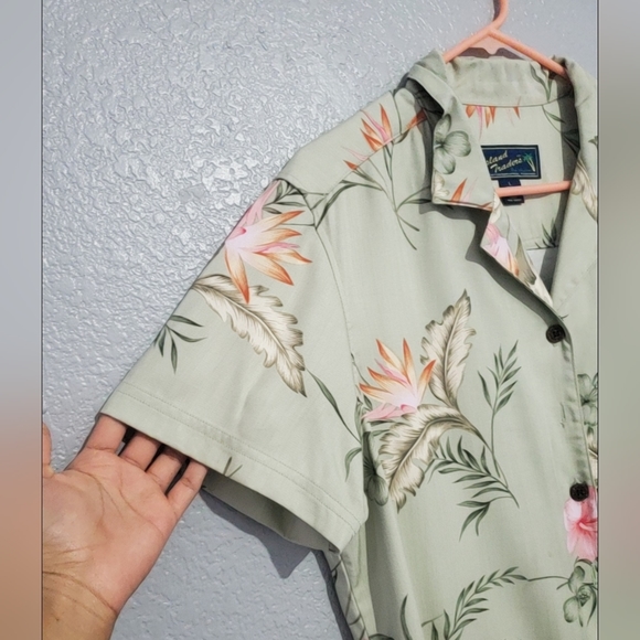 Island Traders Green Floral Tropical Women's Short Sleeve Button Blouse Size L - Picture 4 of 11